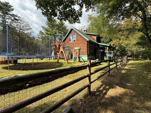 910 State Route 42, Sparrow Bush, NY, 12780-5518 | Card Image