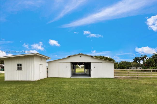 1970 Sw 115 Th Ave, House other with 4 bedrooms, 3 bathrooms and null parking in Davie FL | Image 6