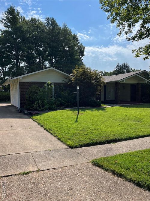 12974 Partridge Run Dr, Florissant, MO, 63033-4736 | Card Image