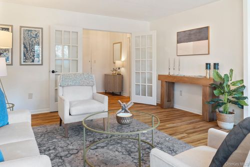 apt-305-100 High Point Dr, Hartsdale, NY, 10530-1133 | Card Image