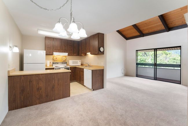 Kitchen | Image 4