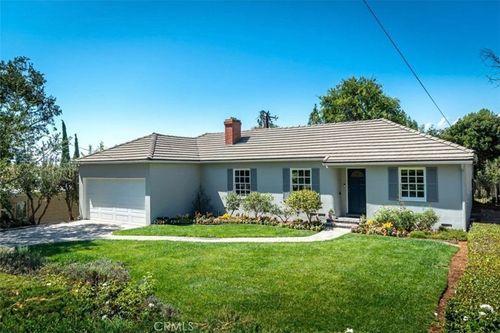 4623 El Camino Corto, La Canada Flintridge, CA, 91011-2021 | Card Image