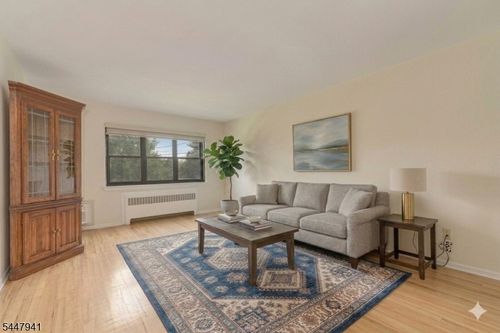 1-39 Sandra Cir, Westfield, NJ, 07090-1114 | Card Image