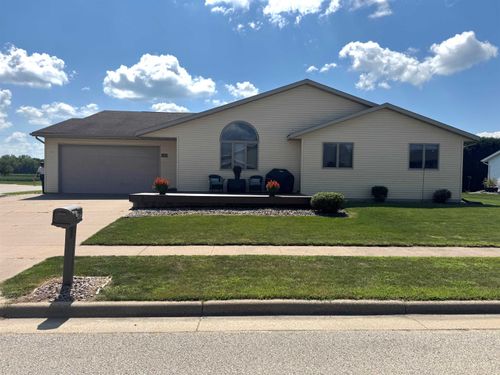 1005 Willow Way, WEST SALEM, WI, 54669-9290 | Card Image