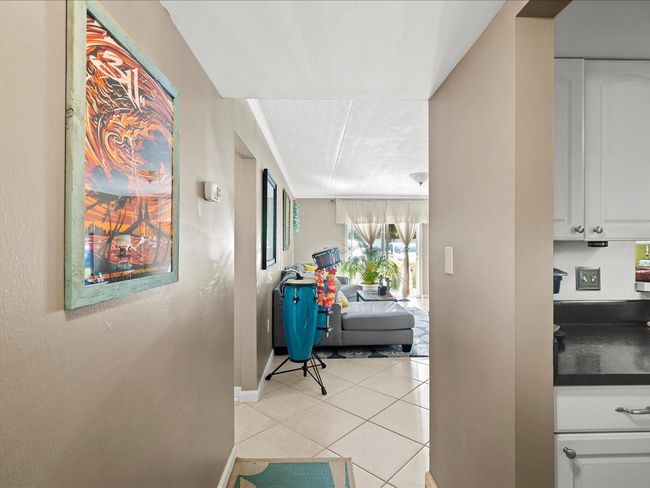 APT-106 - 464 N Paula Dr, Condo with 2 bedrooms, 2 bathrooms and null parking in DUNEDIN FL | Image 5