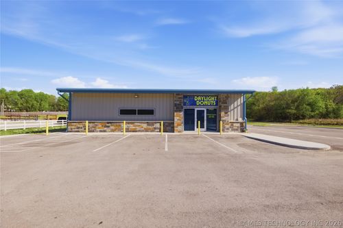 17407 9th St, Sand Springs, OK, 74063-9725 | Card Image