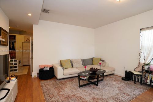 2280 Sw 16th Ct, Miami, FL, 33145-3931 | Card Image