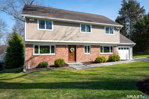 57 Jay Rd, Stamford, CT, 06905-1025 | Card Image