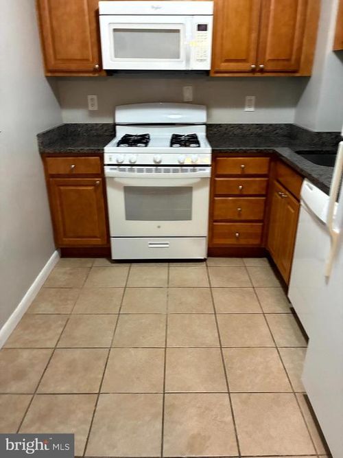 414-130 Slade Ave, PIKESVILLE, MD, 21208-4914 | Card Image