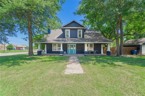 201 E Pecan St, Edgewood, TX, 75117-3164 | Card Image
