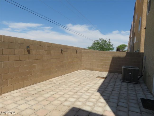 9342 Autumn View Ave, House other with 3 bedrooms, 3 bathrooms and null parking in Las Vegas NV | Image 21