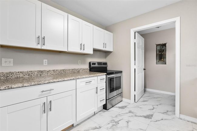 4250 Nw 26 Th Ter, House other with 3 bedrooms, 2 bathrooms and null parking in Ocala FL | Image 9