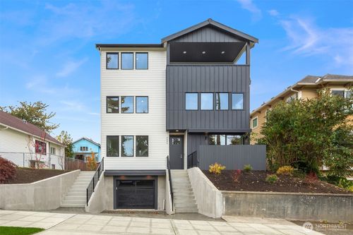7040 25th Ave Nw, Seattle, WA, 98117-5848 | Card Image