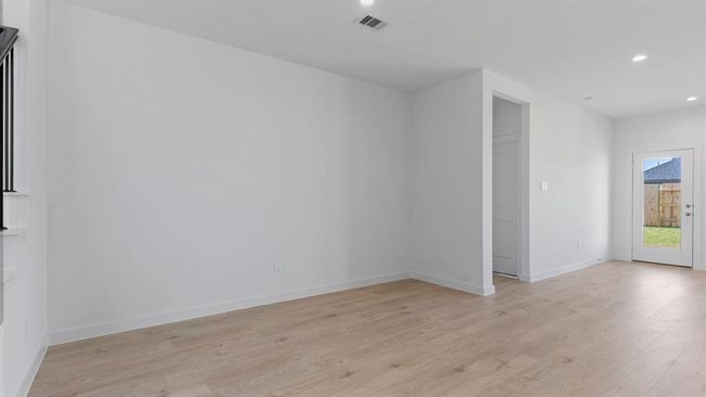 *Images and 3D tour are for illustration only and options may vary from home as built. | Image 7