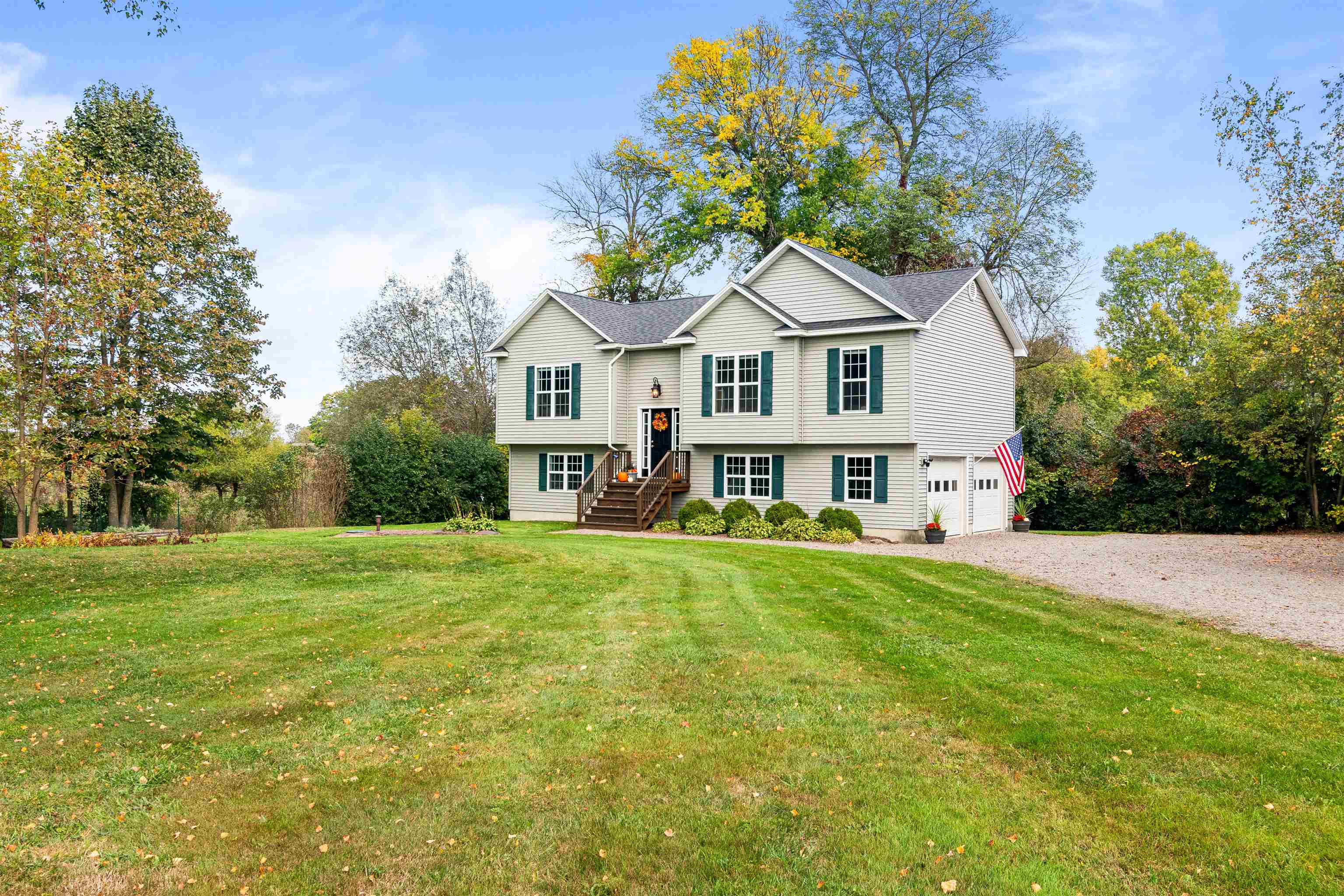 Jordan Ln, Saint Albans, VT 05478