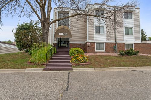 apt-205-10630 Rockford Rd, Plymouth, MN, 55442-2861 | Card Image