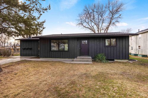 495 S 3rd E, Mountain Home, ID, 83647-3005 | Card Image