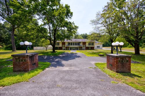 1648 Crescent Rd, Clifton Park, NY, 12065-6816 | Card Image