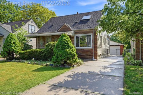 3329 Detroit St, Dearborn, MI, 48124-4157 | Card Image