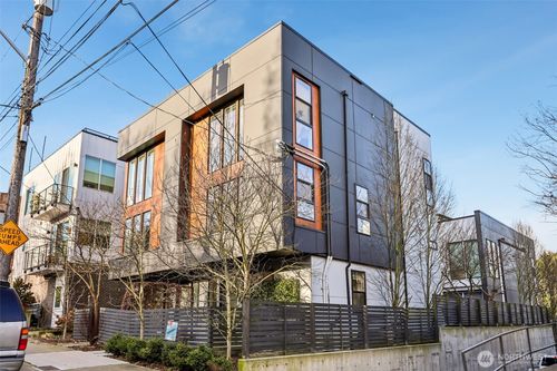 2347 10th Ave E, Seattle, WA, 98102-4009 | Card Image