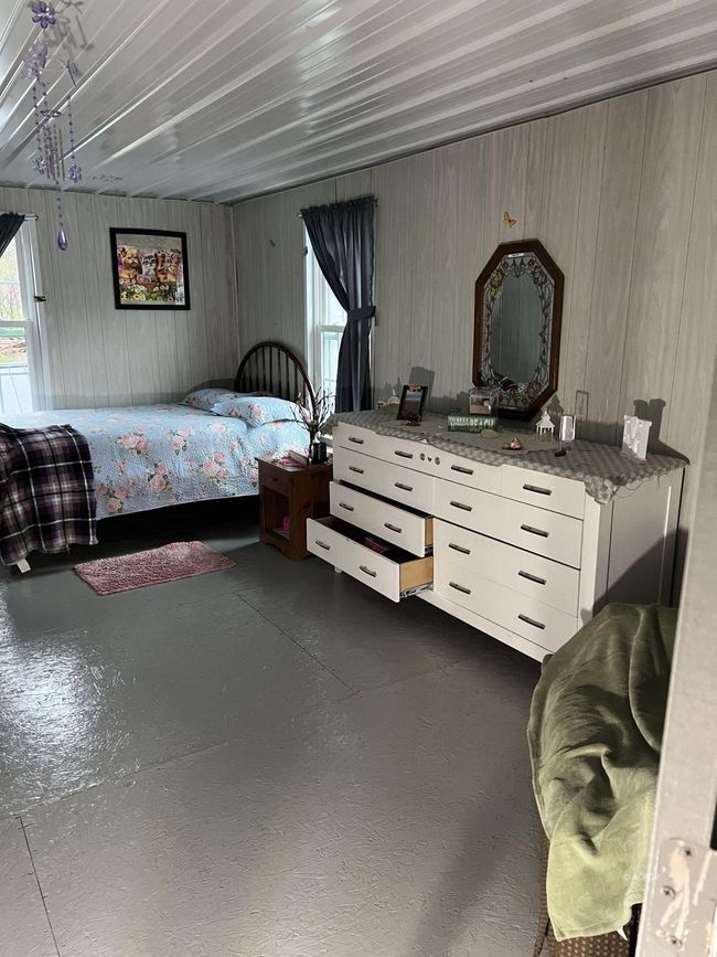 33695 State Route 683, House other with 5 bedrooms, 2 bathrooms and null parking in Mc Arthur OH | Image 17
