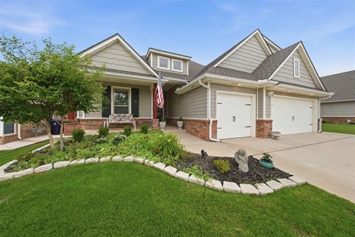 9208 Nw 90th St, Yukon, OK, 73099-2855 | Card Image