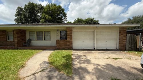 4011 Everglades Ave, Port Arthur, TX, 77642-5646 | Card Image