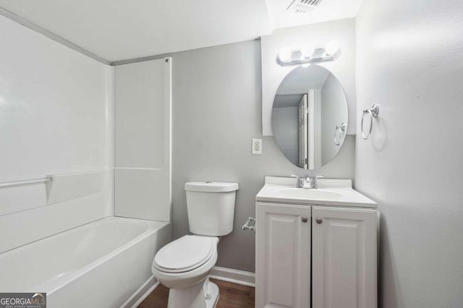 827 Mountain View Dr, House other with 4 bedrooms, 4 bathrooms and 4 parking in Stone Mountain GA | Image 22