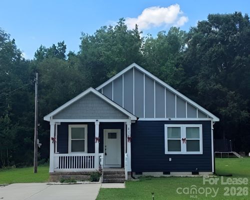 424 Queens Rd, Gastonia, NC, 28052-6602 | Card Image