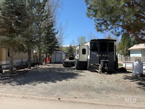 8 P St, Cascade, ID, 83611 | Card Image