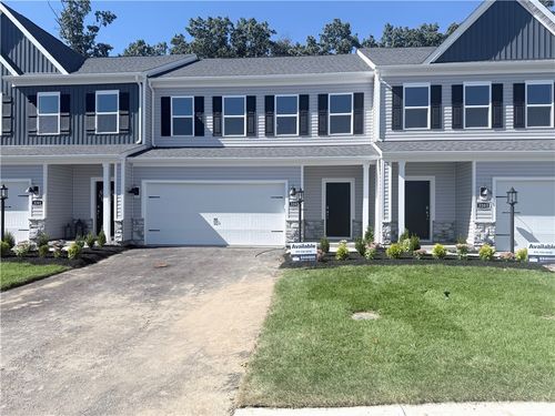3202 Maple Crest Ct, Butler, PA, 16001-2958 | Card Image