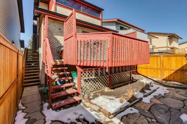4016 46 Street Sw, Home with 3 bedrooms, 1 bathrooms and 2 parking in Calgary AB | Image 14