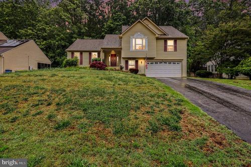 67 Cardinal Forest Dr, FREDERICKSBURG, VA, 22406-6259 | Card Image