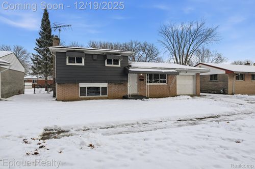 4147 Burton St, Inkster, MI, 48141-2734 | Card Image