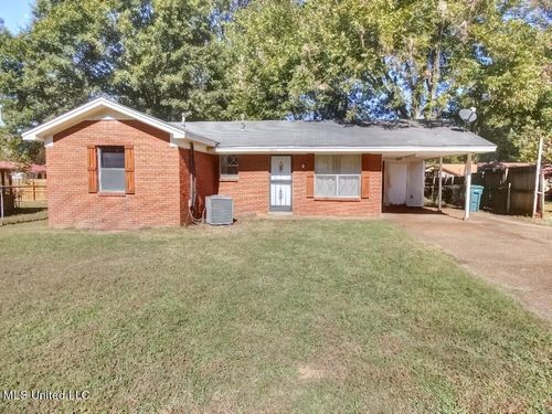 1886 Whitehead Drive, Southaven, MS, 38671 | Card Image