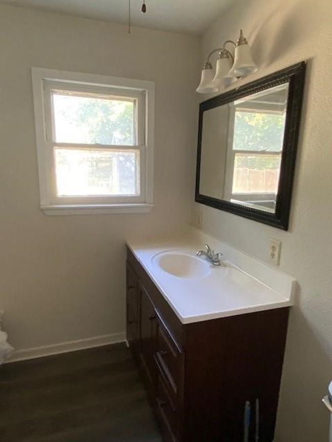 302 S Main St, House other with 2 bedrooms, 1 bathrooms and null parking in Rising Star TX | Image 23
