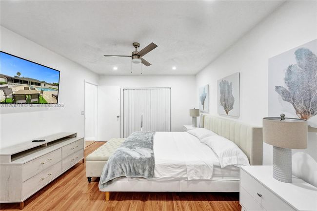 0 - 183 Sunflower Cir, House other with 4 bedrooms, 2 bathrooms and null parking in Royal Palm Beach FL | Image 14
