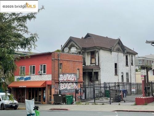 2509 Dwight Way, Berkeley, CA, 94704-2316 | Card Image