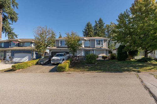 12492 205 St, Maple Ridge, BC, V2X0A9 | Card Image