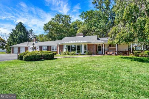 17756 Barrens Rd N, STEWARTSTOWN, PA, 17363-7742 | Card Image