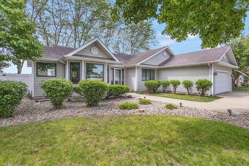494 Water Tower Rd S, Manteno, IL, 60950-1725 | Card Image