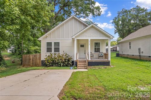 904 4th St, Spencer, NC, 28159-1626 | Card Image