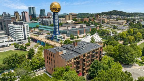 207-1060 Worlds Fair Park Dr, Knoxville, TN, 37916-1613 | Card Image