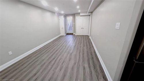 lower-level-100 Bridgeport Cres, Ancaster, ON, L9K1K5 | Card Image