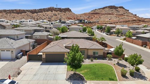 3284 E Livia Dr, St George, UT, 84790-1768 | Card Image