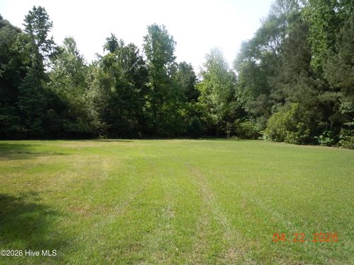210 Canal St, Tabor City, NC, 28463-8824 | Card Image