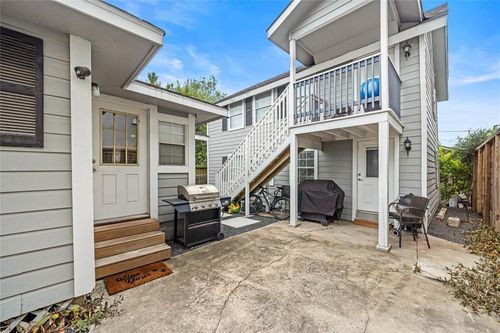 813 2/2 Alexander St, Houston, TX, 77007-1422 | Card Image