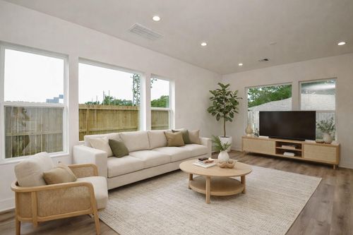 7703 Inwood Grove Ln, Houston, TX, 77088 | Card Image