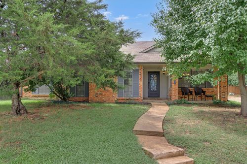4000 Abbey Ln, Flower Mound, TX, 75028-1508 | Card Image