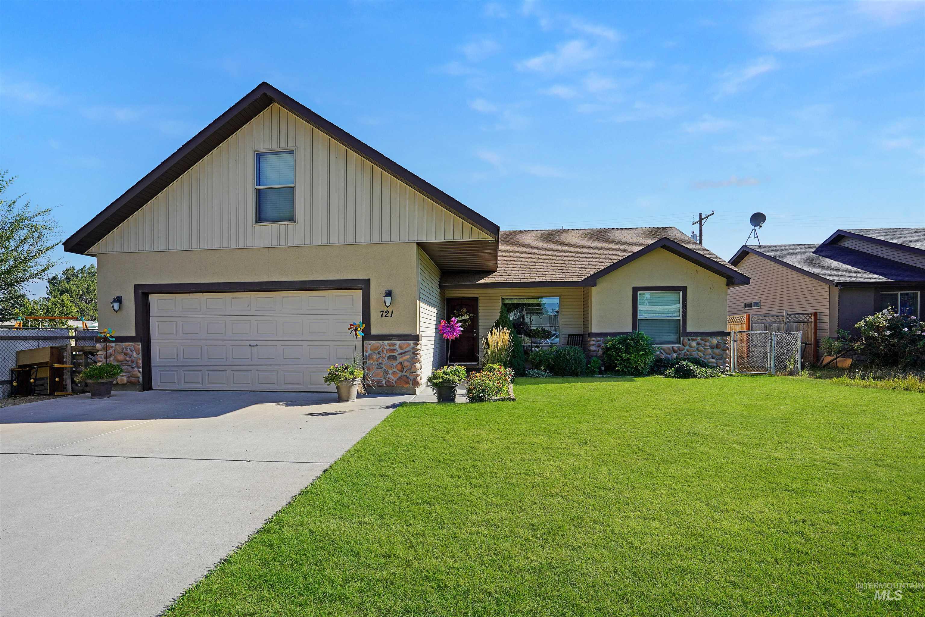 Elm Dr, Heyburn, ID 83336